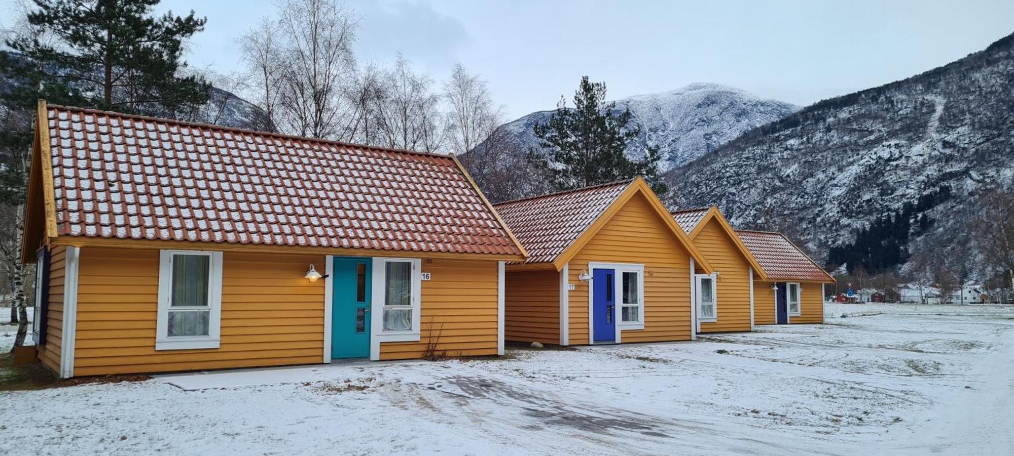 Laerdal Ferie- Og Fritidspark Лердалсёйри Экстерьер фото